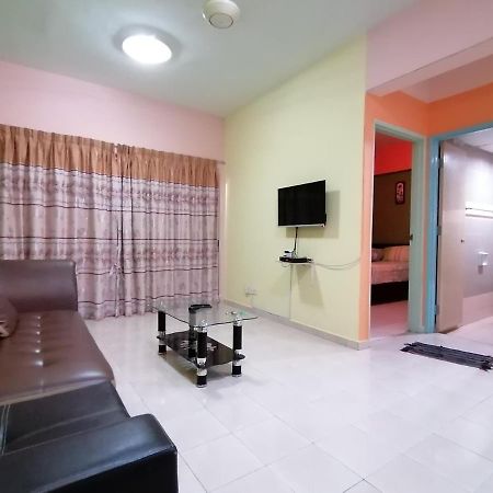 Sunshine Bay Resort Порт-Диксон Экстерьер фото