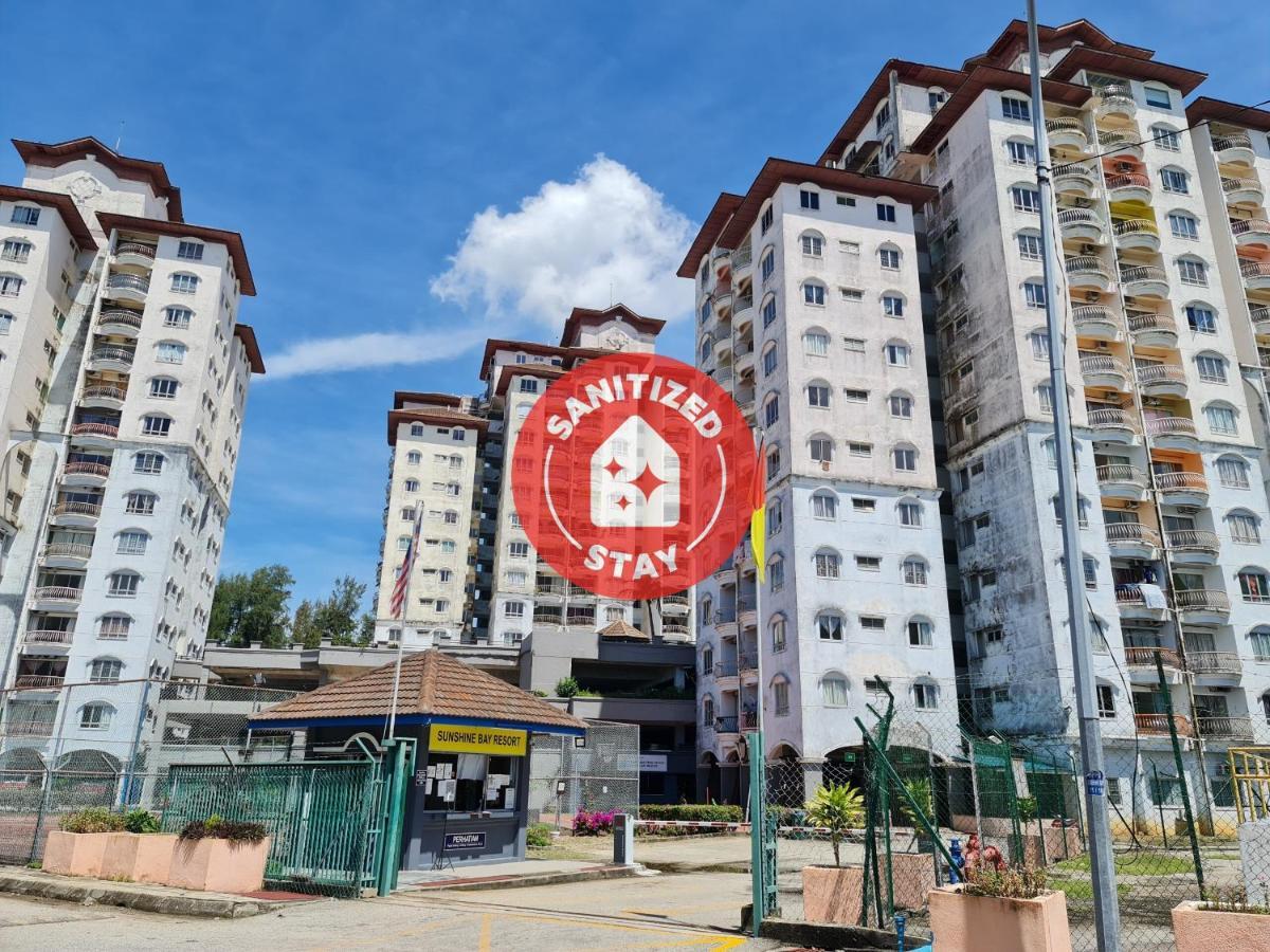 Sunshine Bay Resort Порт-Диксон Экстерьер фото