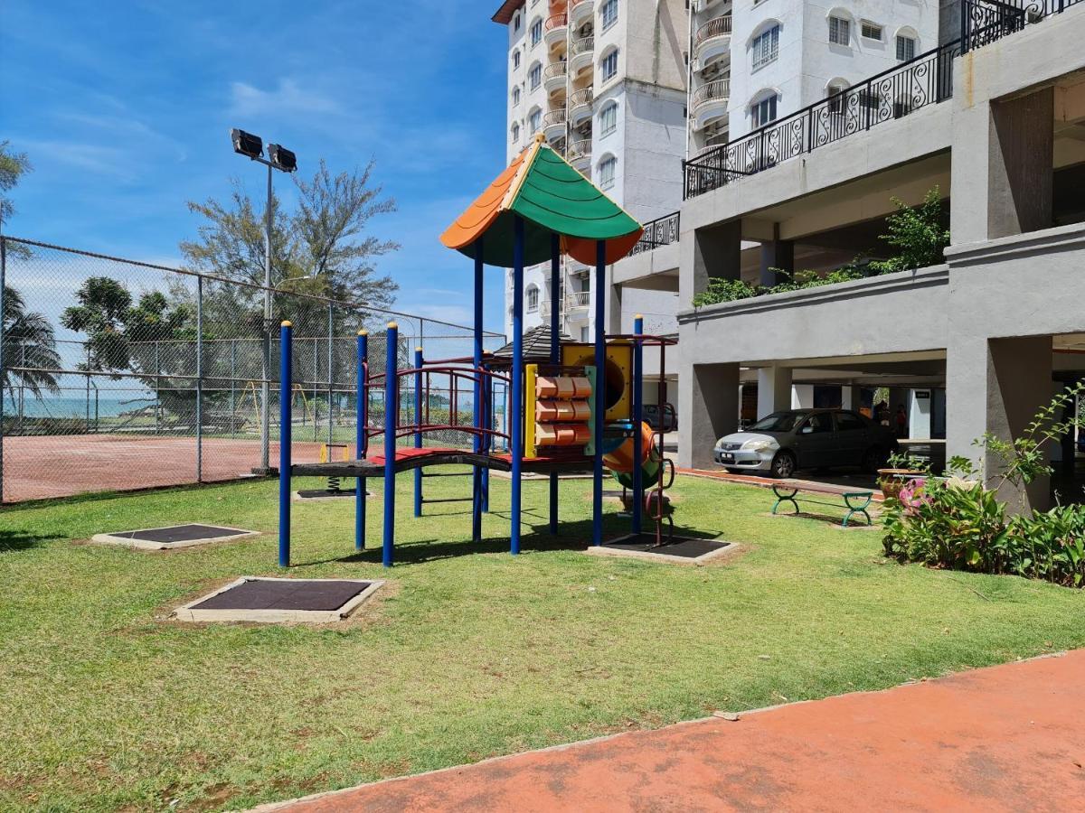 Sunshine Bay Resort Порт-Диксон Экстерьер фото