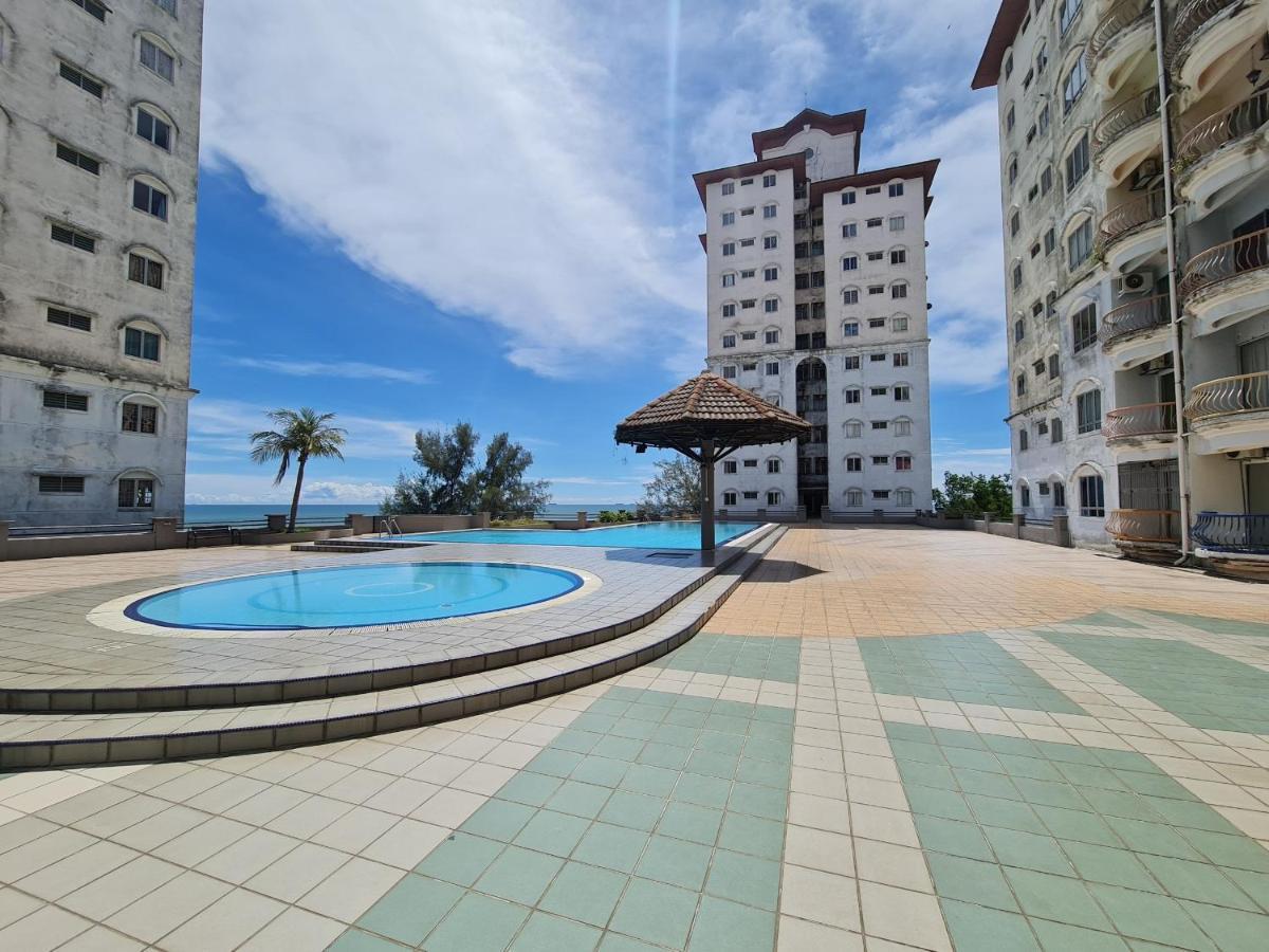 Sunshine Bay Resort Порт-Диксон Экстерьер фото