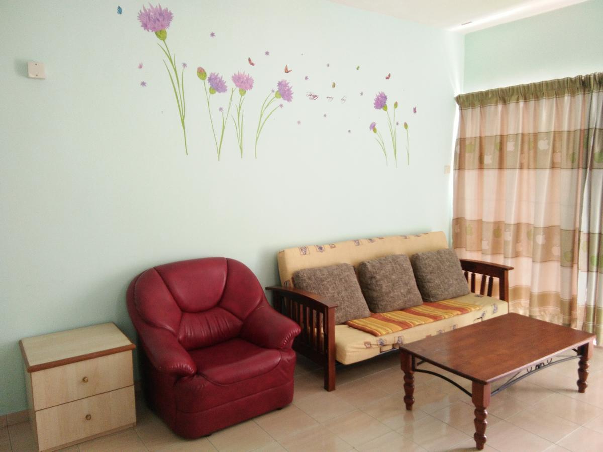 Sunshine Bay Resort Порт-Диксон Экстерьер фото
