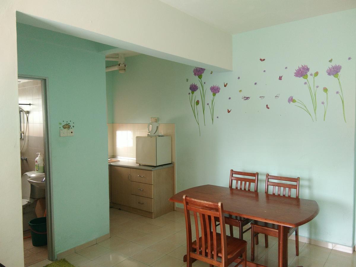 Sunshine Bay Resort Порт-Диксон Экстерьер фото