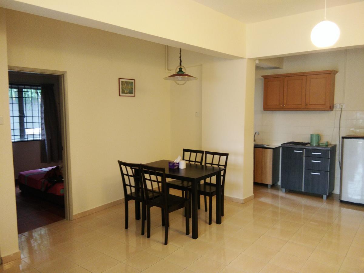 Sunshine Bay Resort Порт-Диксон Экстерьер фото