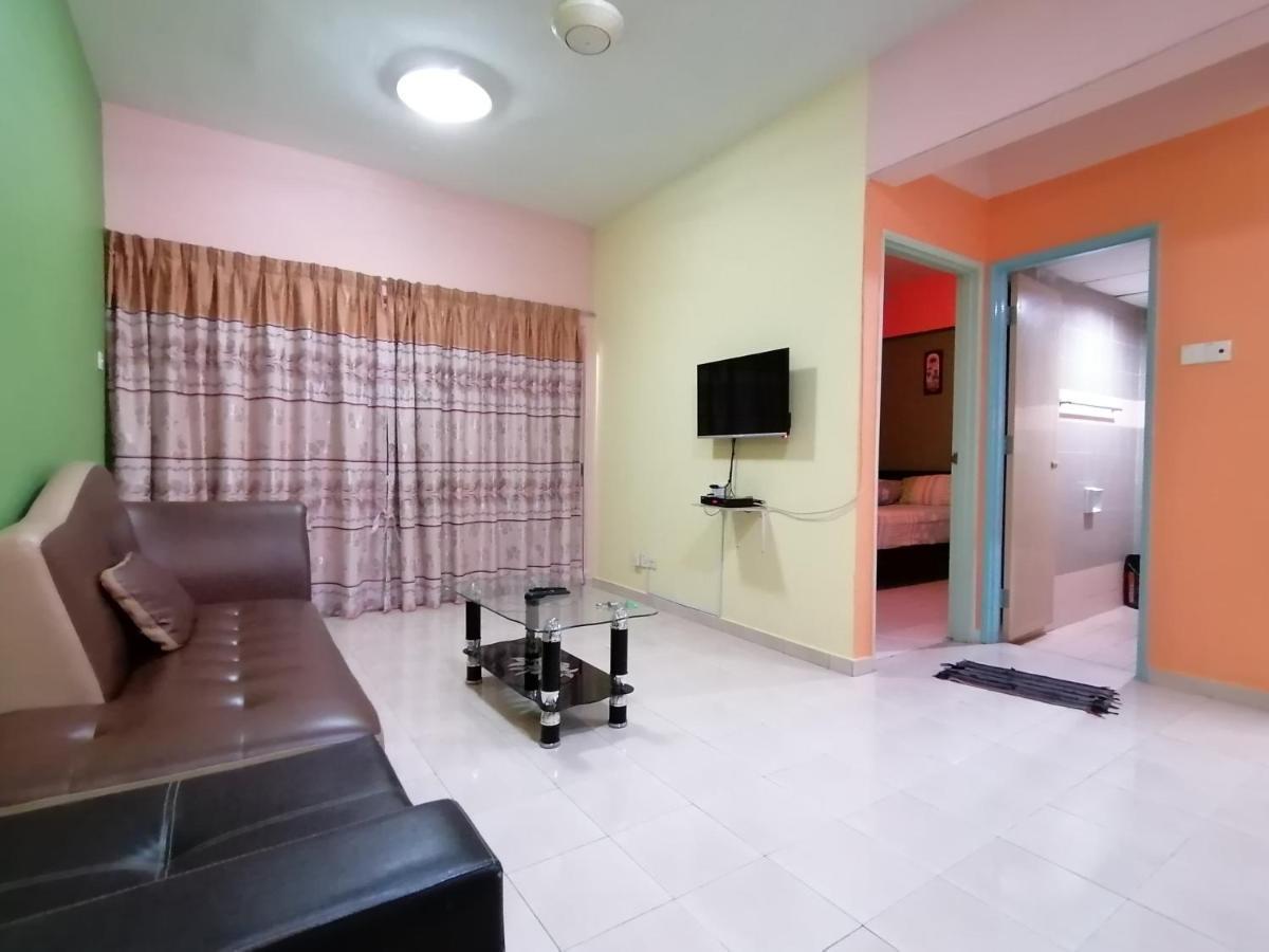Sunshine Bay Resort Порт-Диксон Экстерьер фото