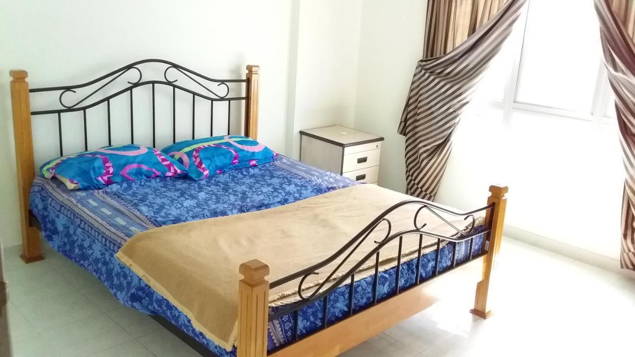 Sunshine Bay Resort Порт-Диксон Экстерьер фото