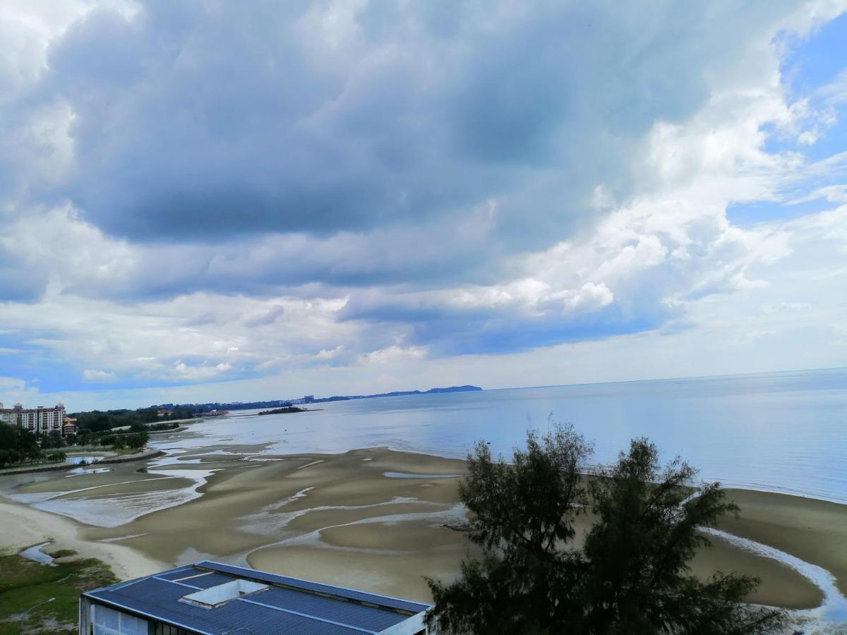 Sunshine Bay Resort Порт-Диксон Экстерьер фото