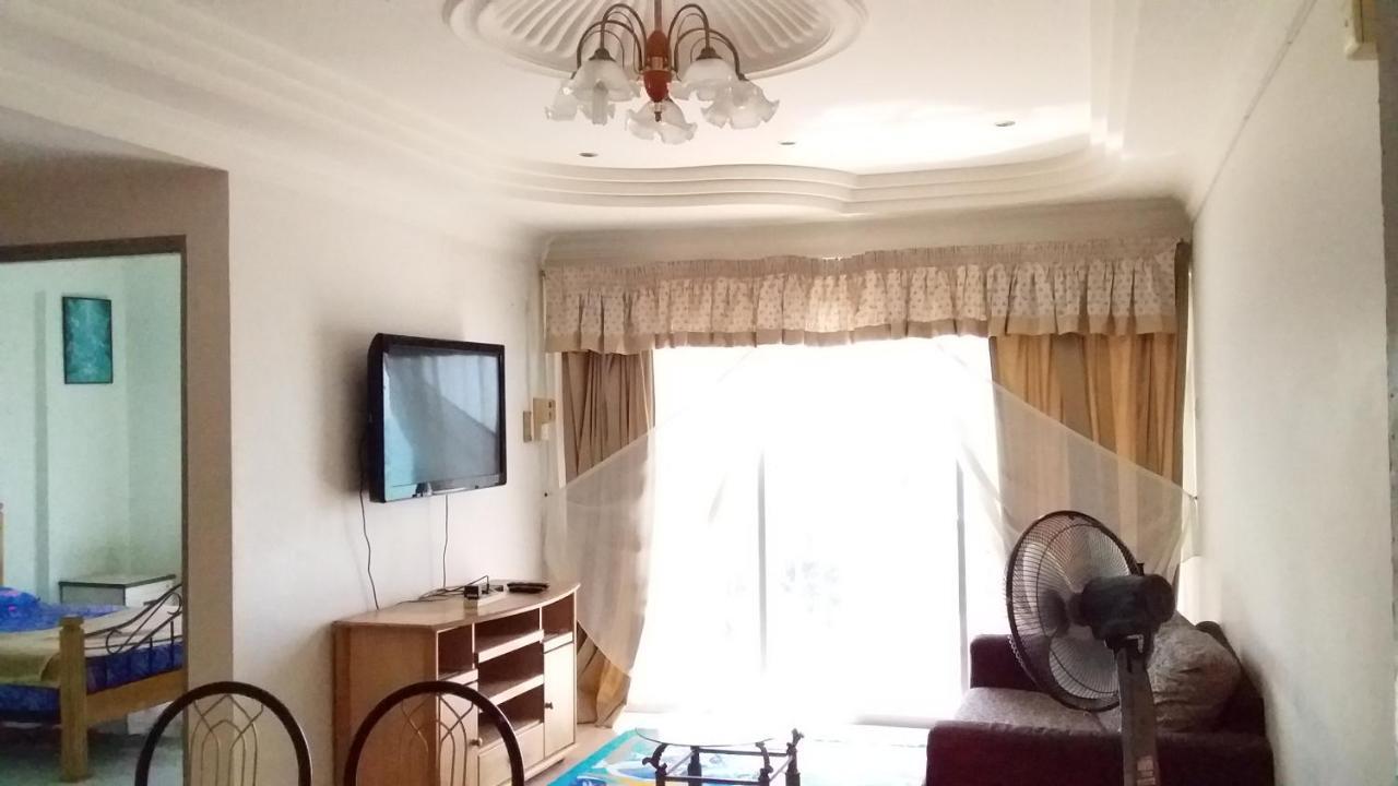 Sunshine Bay Resort Порт-Диксон Экстерьер фото